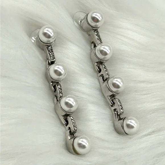 Gorgeous KJL Kenneth Jay Lane Long Silver Tone Pearl Cubic Zirconia CZ Earrings - Picture 3 of 14